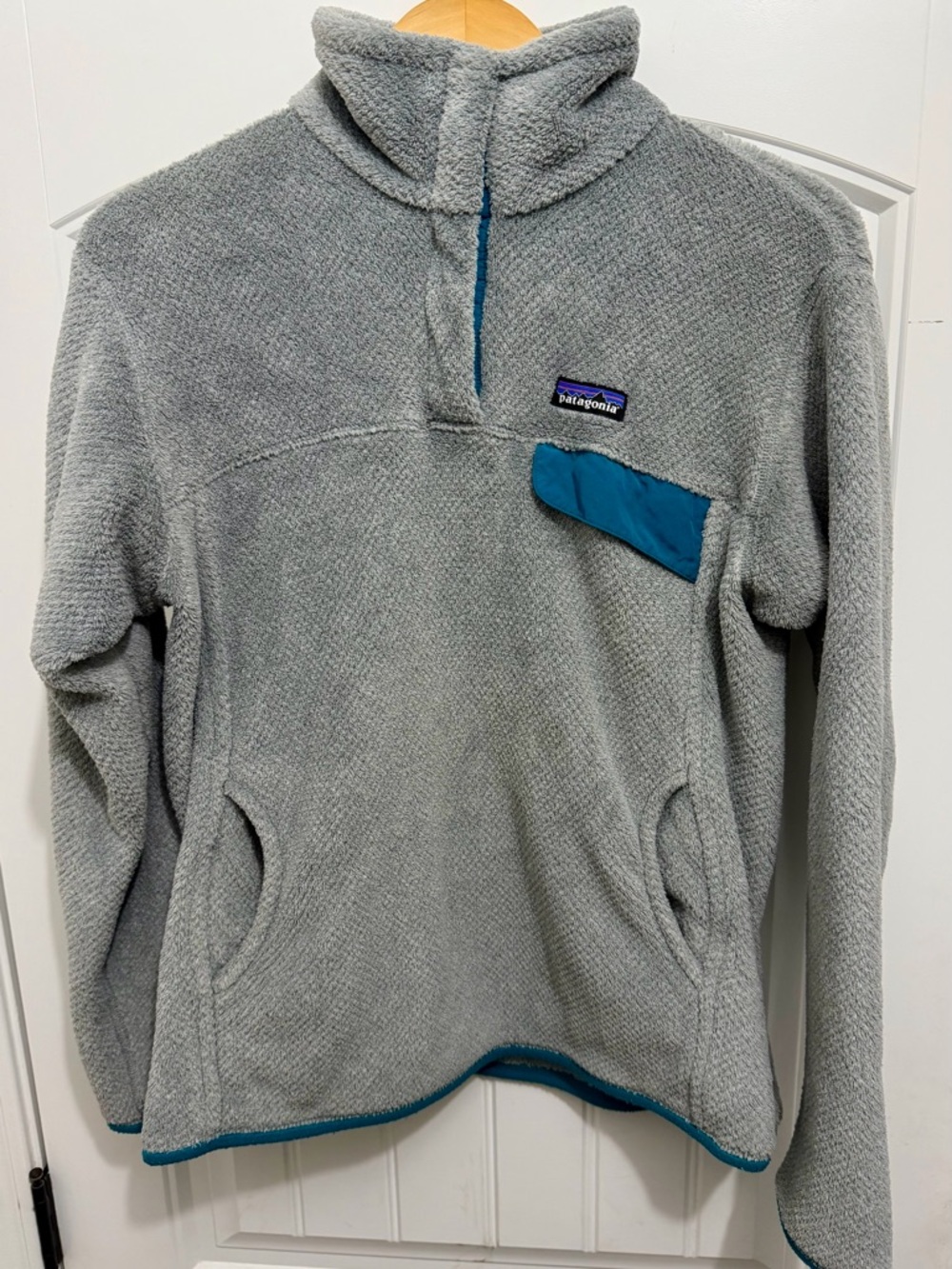 Patagonia Women's Re-Tool Snap-T Fleece Pullover Size Large, Gray/Blue 25442